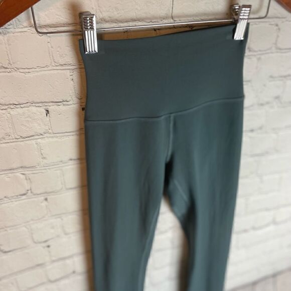 Lululemon Barrys Green Full Length Leggings Size 2 - Picture 3 of 9